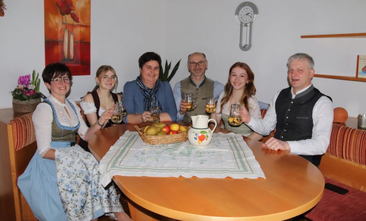 Die Pregartner Mostkost findet bei Familie Lengauer statt. (Foto: Jasmin Tober)