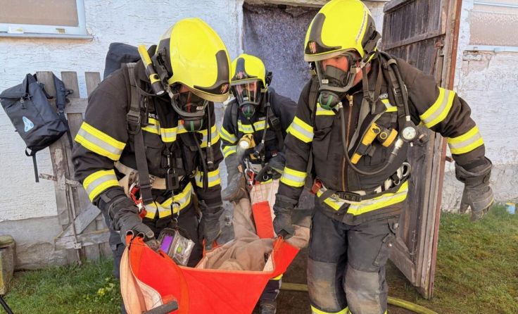 Atemschutzübung der Feuerwehr in Wartberg (Foto: Georg Riernößl / AFKDO Pregarten)