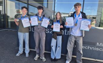 100 Schüler kämpfen um Bezirks-Titel bei Schwimmduellen in Freistadt