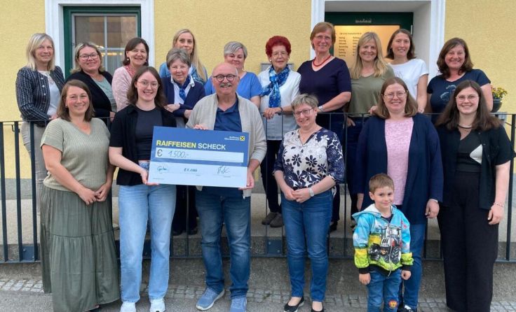 Spendenübergabe an den SMB (Foto: SMB Lasberg)