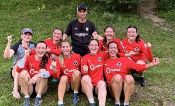 Ungeschlagen ins Finale - Freistädter Faustballerinnen stürmen mit 4:0 ins Finale