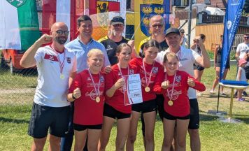 Perfekte Saison - Hirschbacher U12-Mädchen holten Faustball-Staatsmeister-Titel
