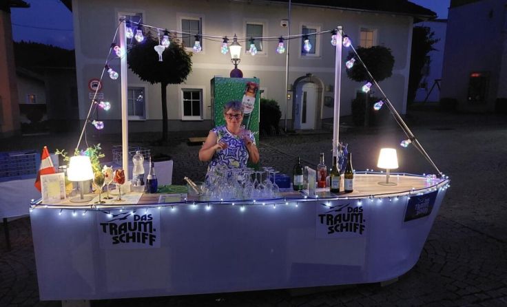 Das "Traumschiff" als Bar (Foto: Gemeinde Waldburg)