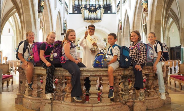 Schultaschensegnung zum Schulbeginn (Foto: Pfarre Freistadt)