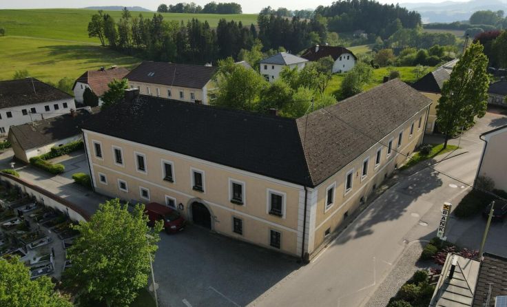 Der Baustart beim Pfarrhof soll noch heuer erfolgen. (Foto: Martin Schwaiger)