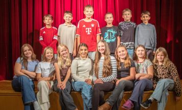 Die YoungStars der Theatergruppe Gutau entführen in eine märchenhafte Welt
