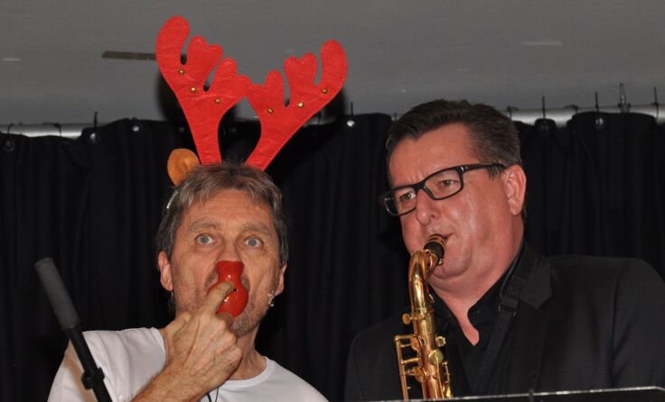 KH Sigl (mit Erich Hinterndorfer) als "Rudolph, the Red-Nosed Rentier".