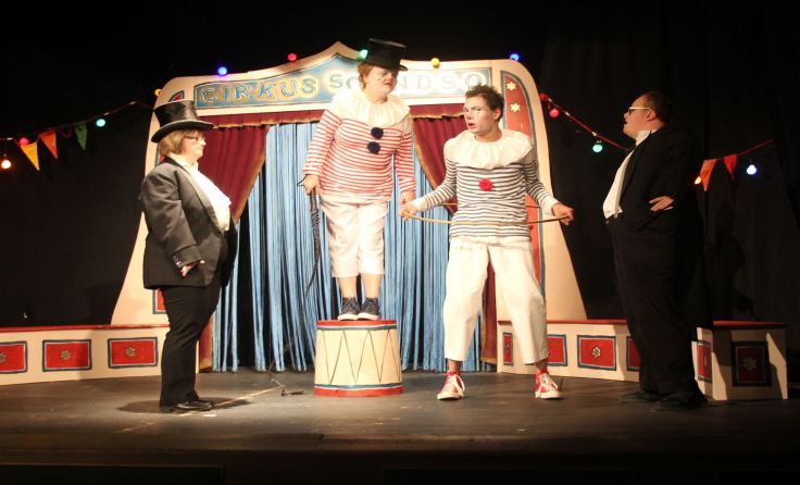 Die Bühne wird zum Zirkus. Foto: Lebenshilfe Grein