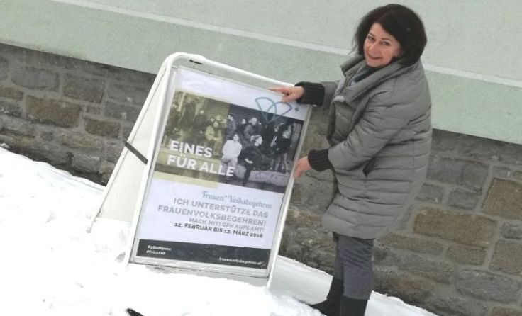 Informations-Plakate wurden im ganzen Bezirk verteilt. 