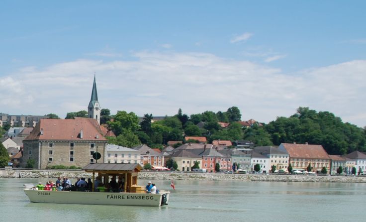 Ab 1. Mai ist die Radfähre wieder auf der Donau unterwegs. Foto: maf