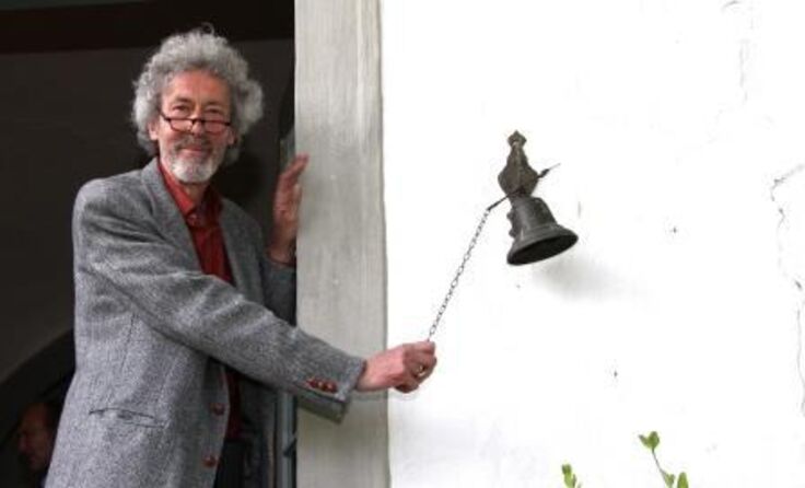 Peter Coreth beim traditionellen "Einläuten" an Veranstaltungstagen. Foto: Sonja Eder
