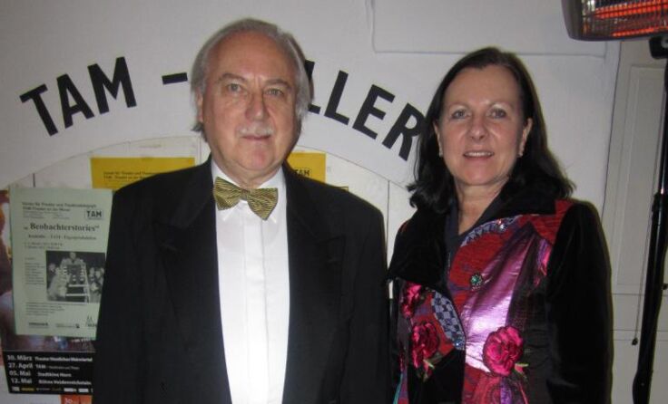 Die Theatermacher Adele Schaden und Ewald Polacek stellen das Herbstprogramm 2015 vor. Foto: TAM