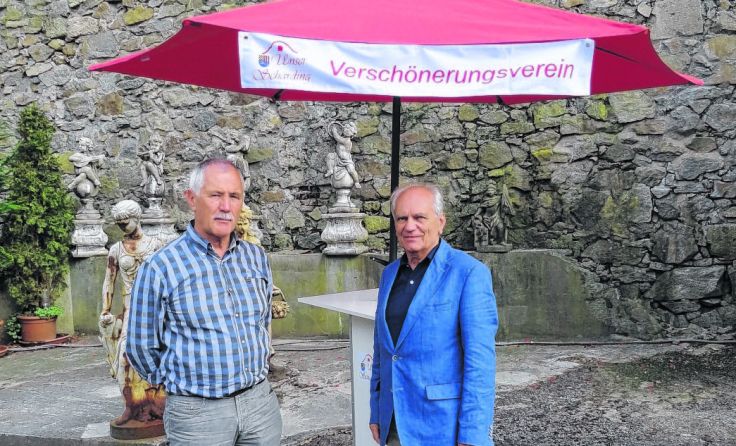 Die Mitglieder des Verschönerungsvereins freuen sich über zahlreichen Besuch am Infostand.