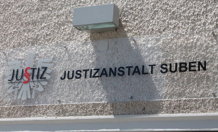 Weil er keinen Ausgang bekam, bedrohte ein Häftling seinen Psychologen.
