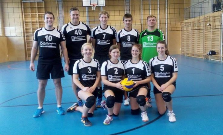 Der Volleyballclub Eschenau freut sich über den Herbstmeistertitel.