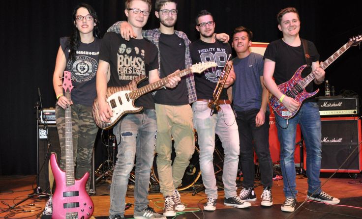 Am 16. April geht es für „Reskimo" beim Local Heroes Bandcontest weiter.