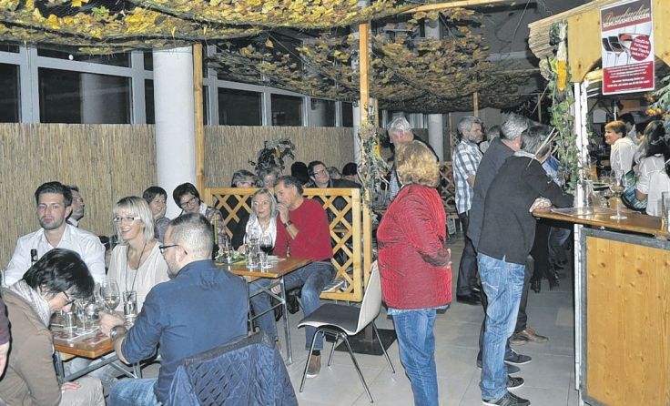 In gemütlicher Atmosphäre können auch heuer wieder Weine genossen werden.