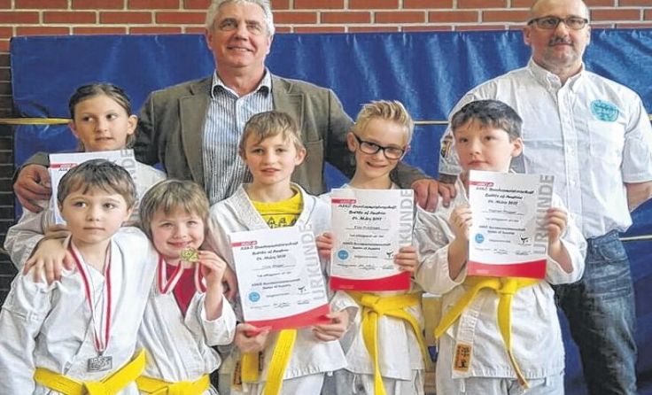 Für die Nachwuchs-Karatekas war es die erste Meisterschaft.