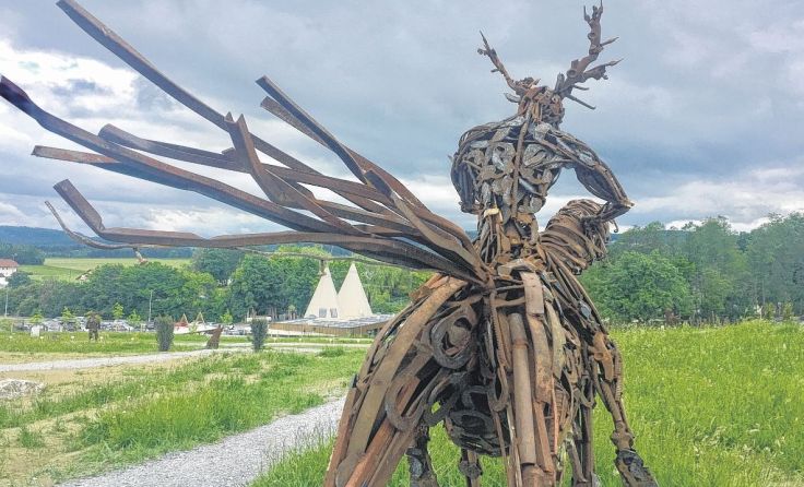  Die Skulpturen im Mystik-Park gestalten sich als wahrer „Hingucker“.