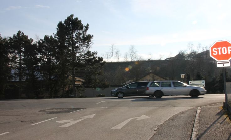 Bei dieser Kreuzung auf Höhe des ÖAMTC soll eine Ampel installiert werden.