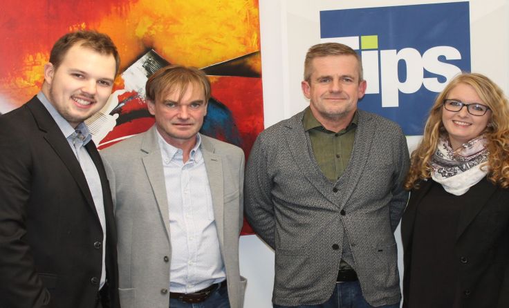 Fabrian Grüneis, Gerhard Kaltseis, Andreas Aumayr mit Tips-Redakteurin Sabrina Lang