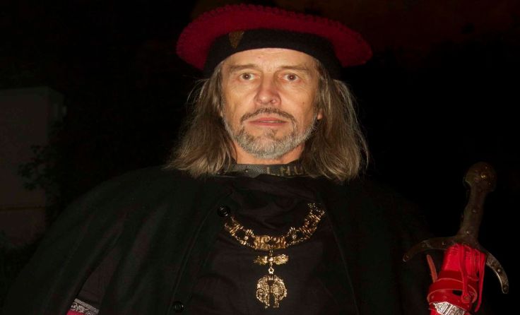 Hubert Krexhammer schlüpft für Auftritte gerne in die Rolle des Kaisers.Foto: Thomas Ortner 
