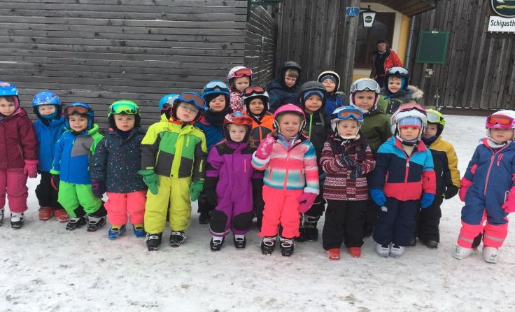 Die kleinen Pistenflöhe hatten großen Spaß. Foto: Kindergarten