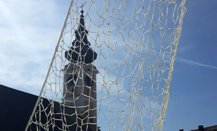 Die größte Besonderheit in der Stadt: das Netz ist wieder da.