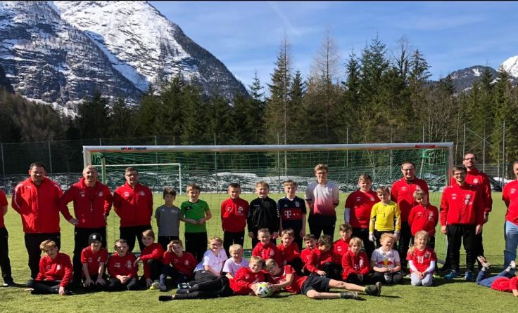Der Schlüßlberger Fußball-Nachwuchs fuhr nach Obertraun auf Trainingslager.Foto: privat