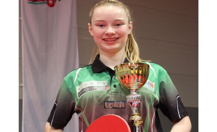 Romy Reiter darf sich über zwei Landesmeistertitel im Tischtennis freuen. Foto: Fritz Gattringer