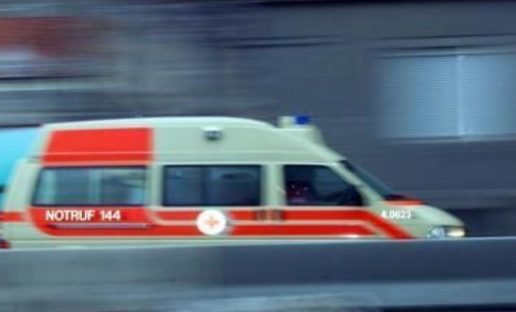 Der 65-jährige wurde mit der Rettung ins Krankenhaus eingeliedert. Foto: Weihbold