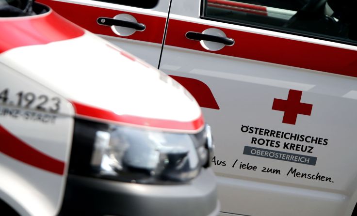 Der Unfall in Schlüßlberg forderte vier verletzte Personen. Foto: Weihbold