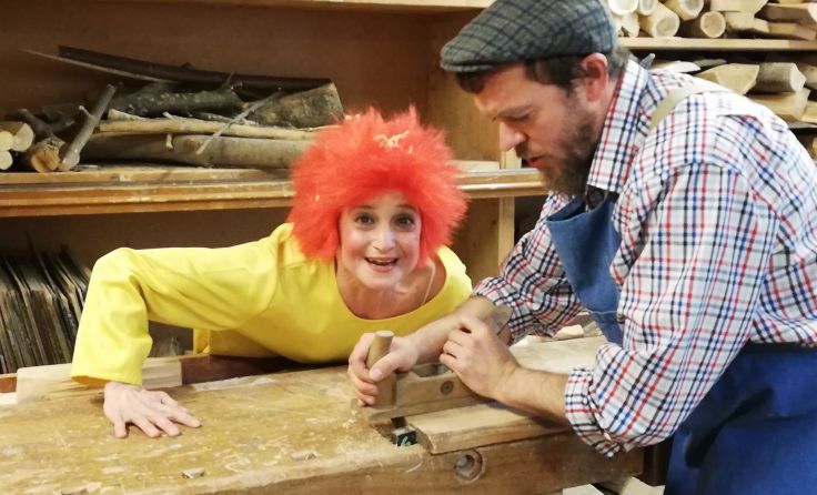 Pumuckl und Meister Eder kommen auf die Hofbühne Tegernbach. Foto: Theater Tabor