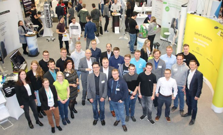 95 Aussteller fanden sich beim Karrieretag in der Raiffeisen Sportarena ein. Foto: HTL Grieskirchen