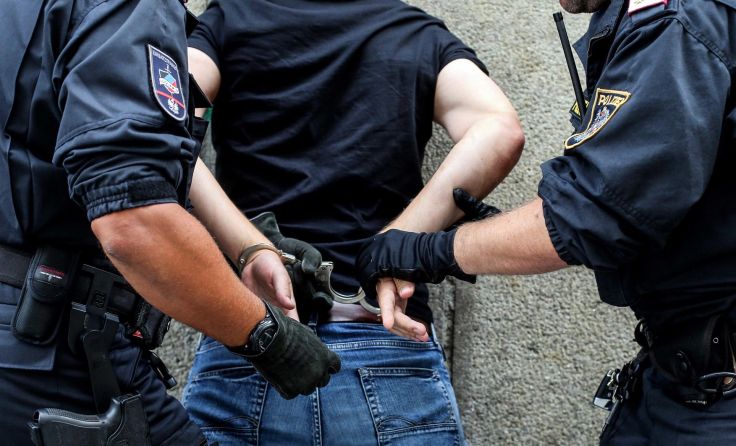 Die Einbrecher konnten nach einer sofort eingeleiteten Fahndung festgenommen werden. Foto: Weihbold