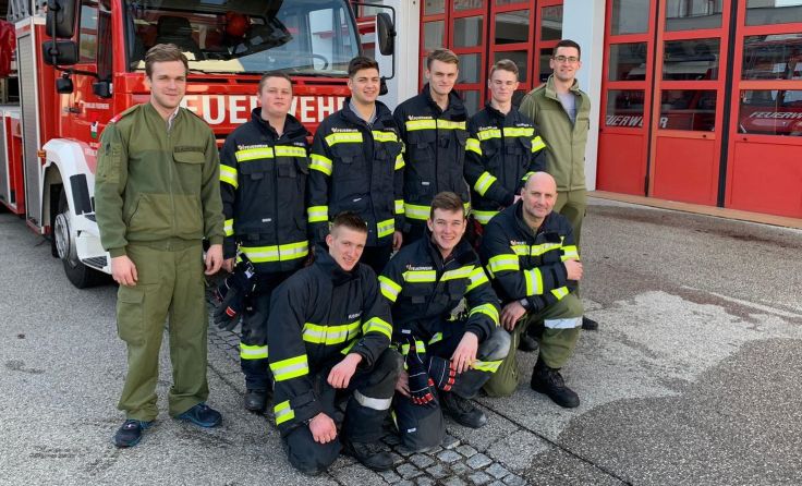 Die Grieskirchner Feuerwehrkameraden proben den Atemschutz. Foto: FF Grieskirchen