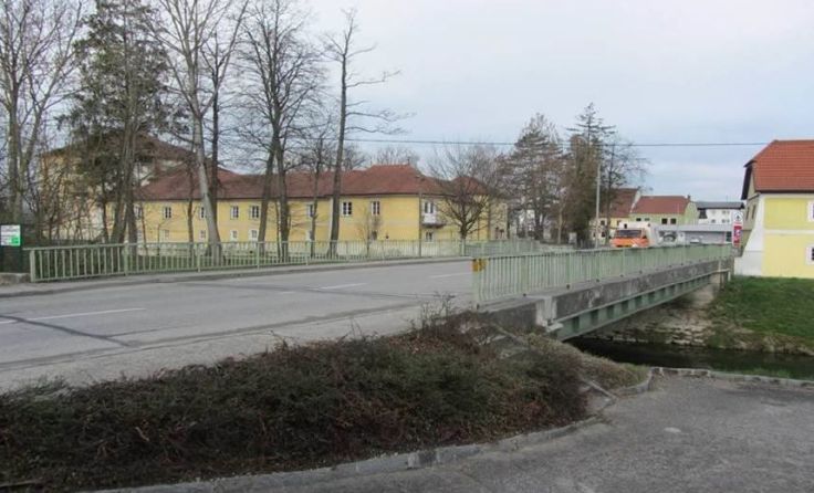 Eines der größeren Projekt ist die Sanierung der Aschachbrücke in Waizenkirchen.Foto: Land OÖ