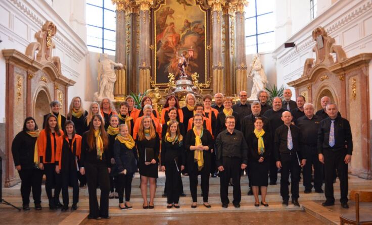 Der Chor des Arbeitergesangsverein Groß Siegharts beim Konzert in Brünn.