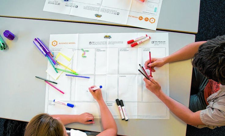Um Vernetzung und Austausch geht es beim Innovationsstammtisch.