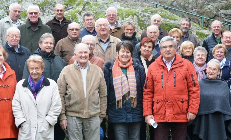 Die Vertreter des Seniorenbundes auf der Ruine Kollmitz.
