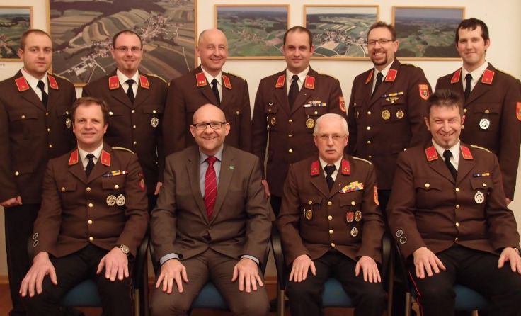 Die angelobten Feuerwehrkommandanten der Gemeinde Gastern