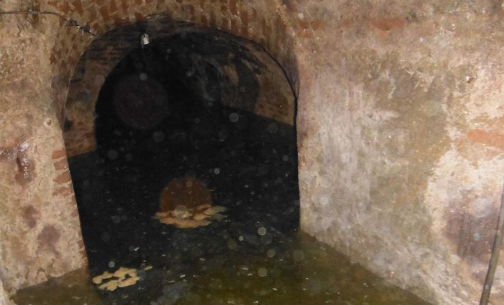 Die Keller standen circa einen Meter unter Wasser.