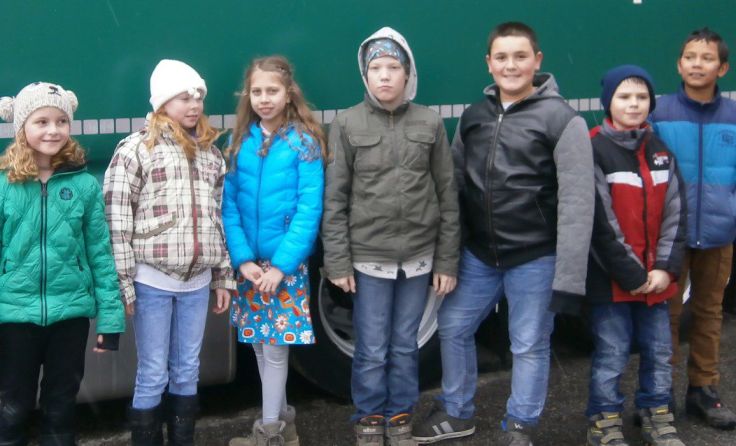 In Schrems informierten sich Volksschüler darüber, wie der Alltag ohne Lkw aussehen würde.