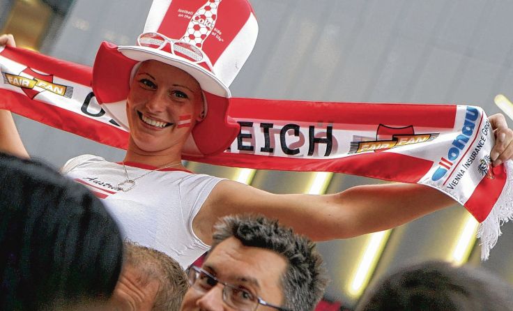 Fußballfans im ganzen Land freuen sich auf die EM-Endrunde. Foto: Vowe