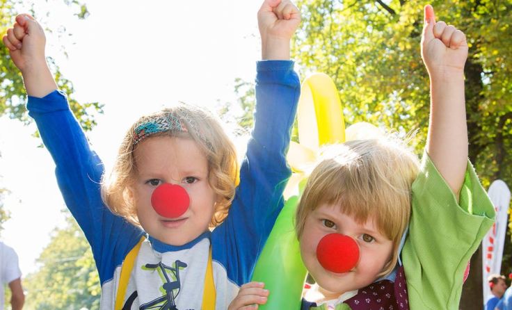 Egal ob Kinder oder Erwachsene – beim Rote Nasen Lauf kann jeder mitmachen. 