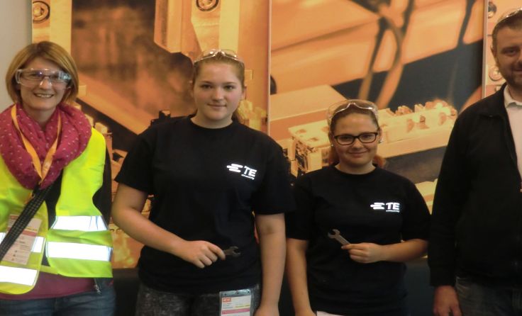 Stephanie Kainz, Celina Edlinger, Sabrina Langsteiner, Christian Lapacka: Werkzeugbautechnik
