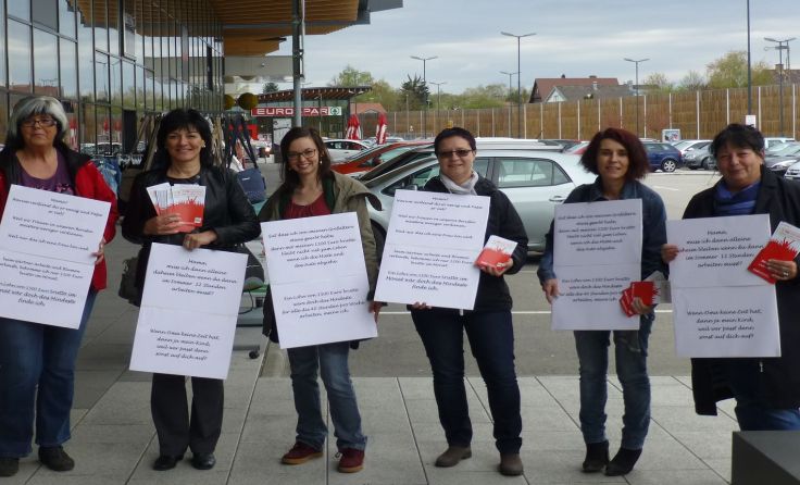 Die ÖGB Frauen unterwegs im EKZ Thayapark in Waidhofen.