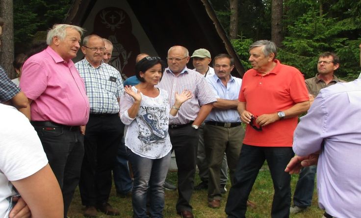 Margit Göll im Gespräch mit den Teilnehmern