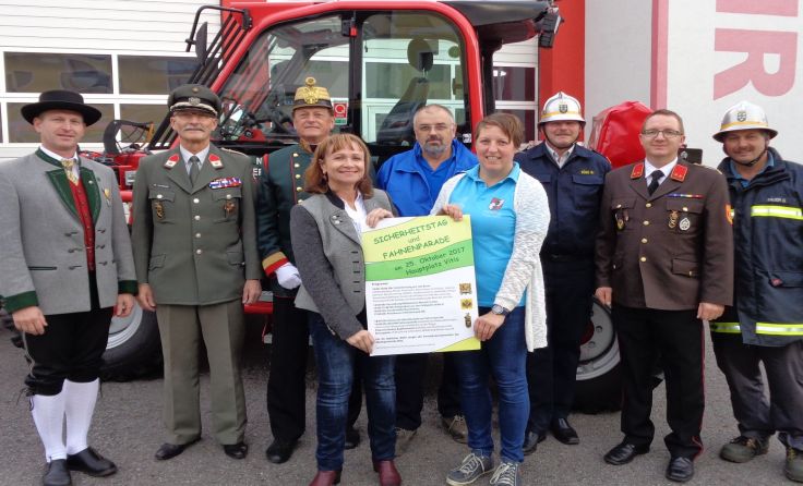 Einladung zur Fahnenparade