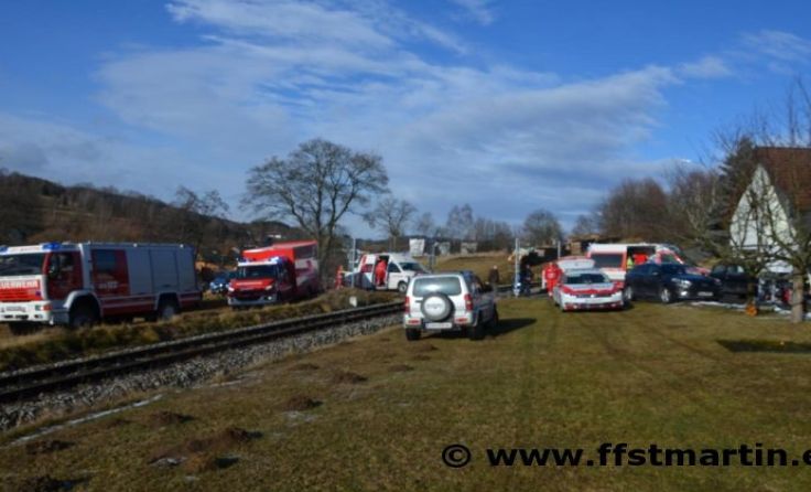 Die Rettungskräfte am Einsatzort.
